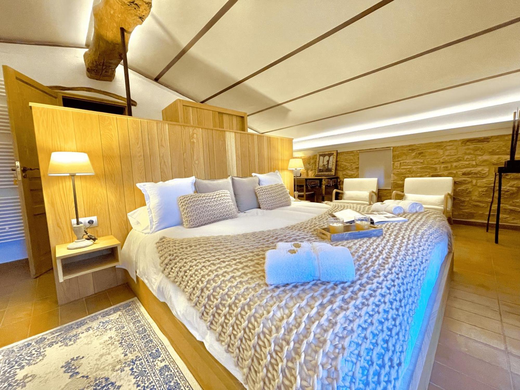 Masia De Queralt Luxury Casa Rural Spa Y Vistas Concabella Екстериор снимка